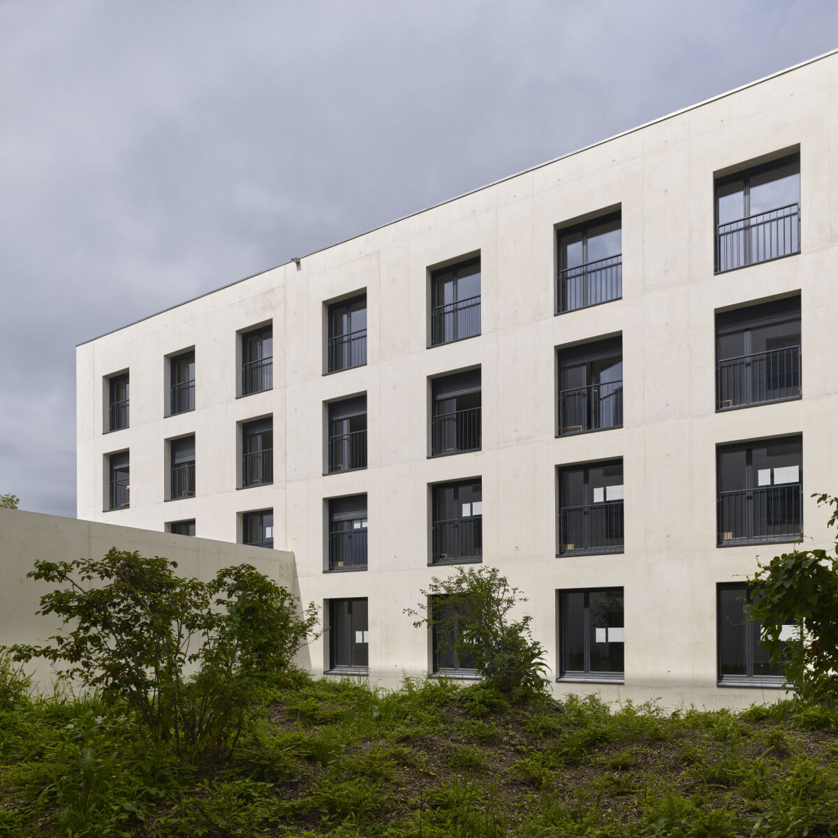residence_chateau_perron_01.jpg